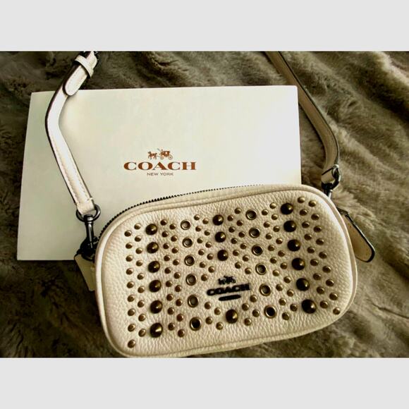 COACH PEBBLE LEATHER ALL STUD GROMMETS CROSSBODY BAG NWOT DOUBLE ZIPPER SMALL - Picture 1 of 15